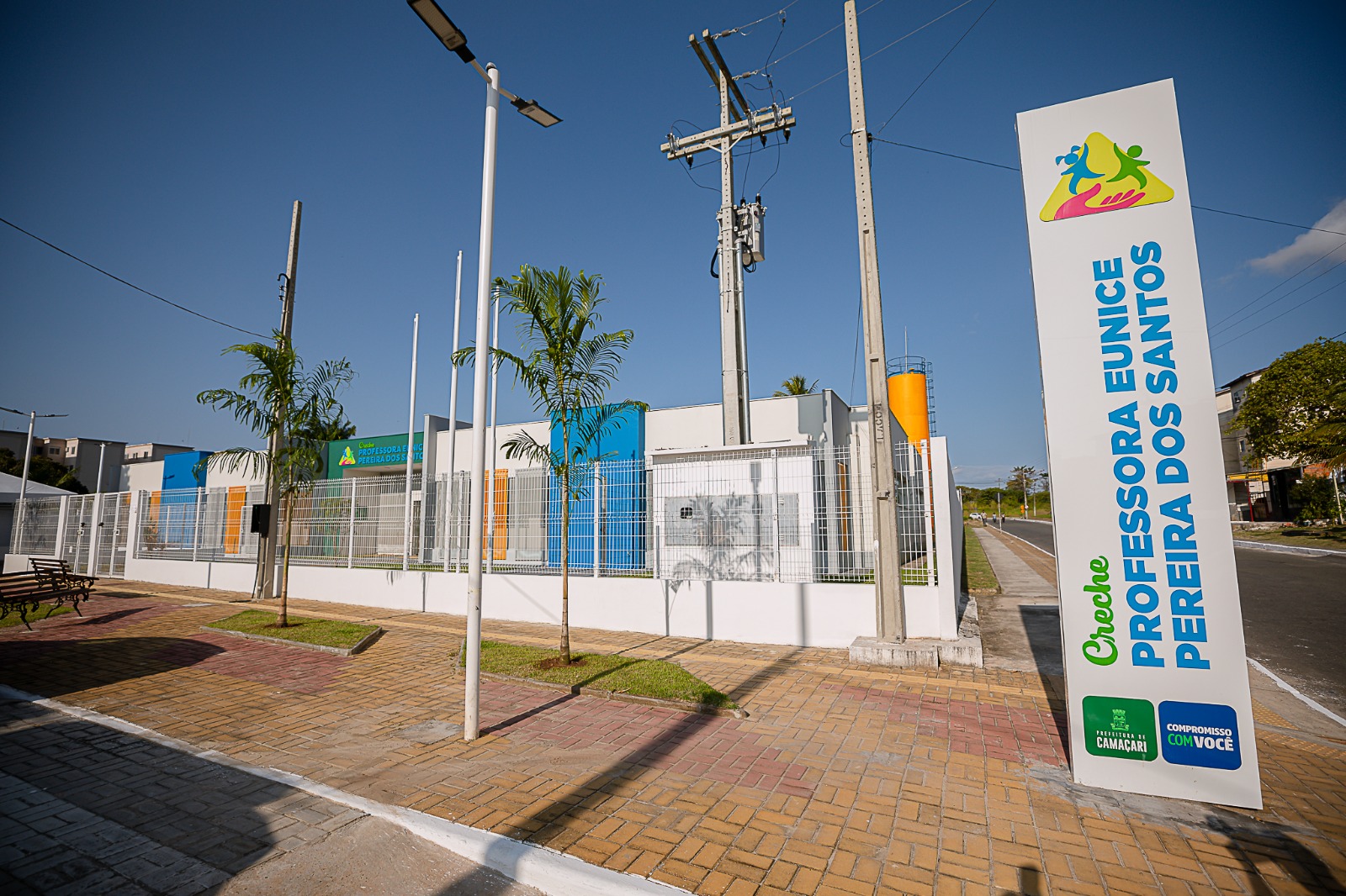 Creche Municipal Professora Eunice Pereira dos Santos é inaugurada em Camaçari